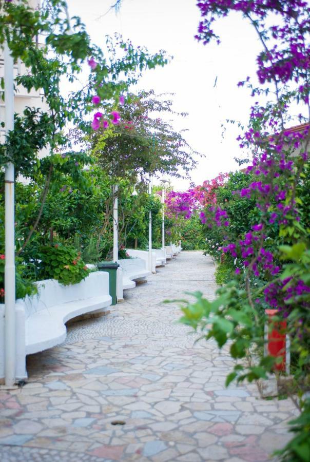 ساراندا Villa 23 On The Bay المظهر الخارجي الصورة